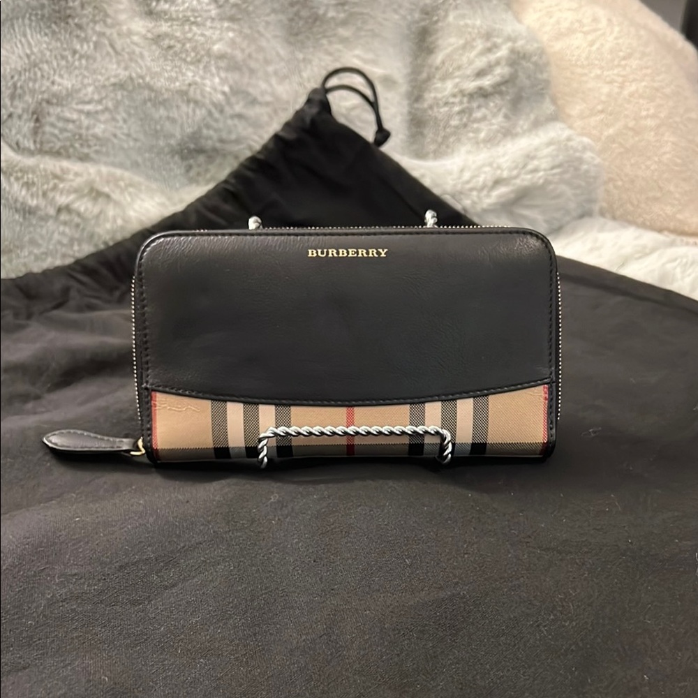 Authentic Burberry Zip around wallet